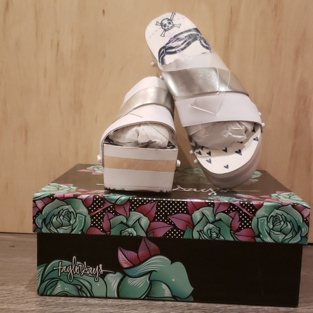 Taylor Says Slides (FLASH SALE)